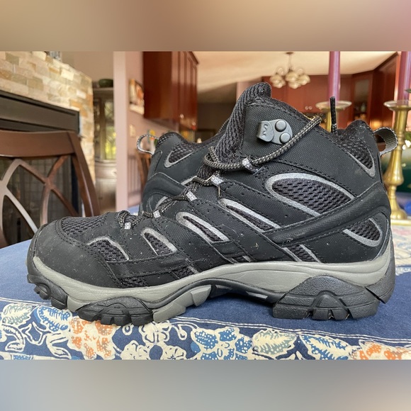 Merrell Women’s Gore-Tex Hiking Boots, size 10 - Picture 7 of 9